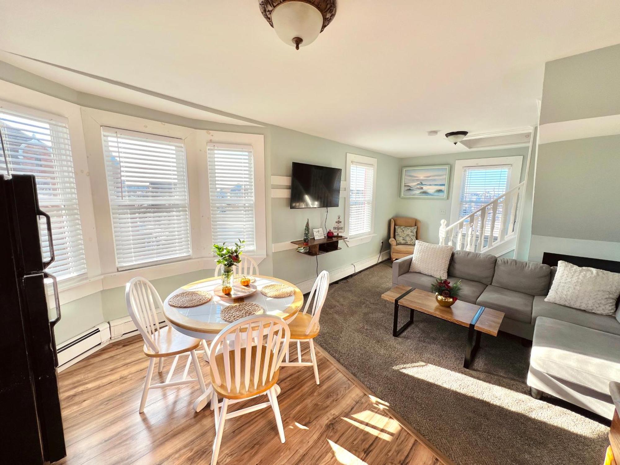 Entire Lovely 3 Bedroom, 2 Bathroom Apartment! 1 Block To The Beach And Boardwalk! Wildwood Εξωτερικό φωτογραφία